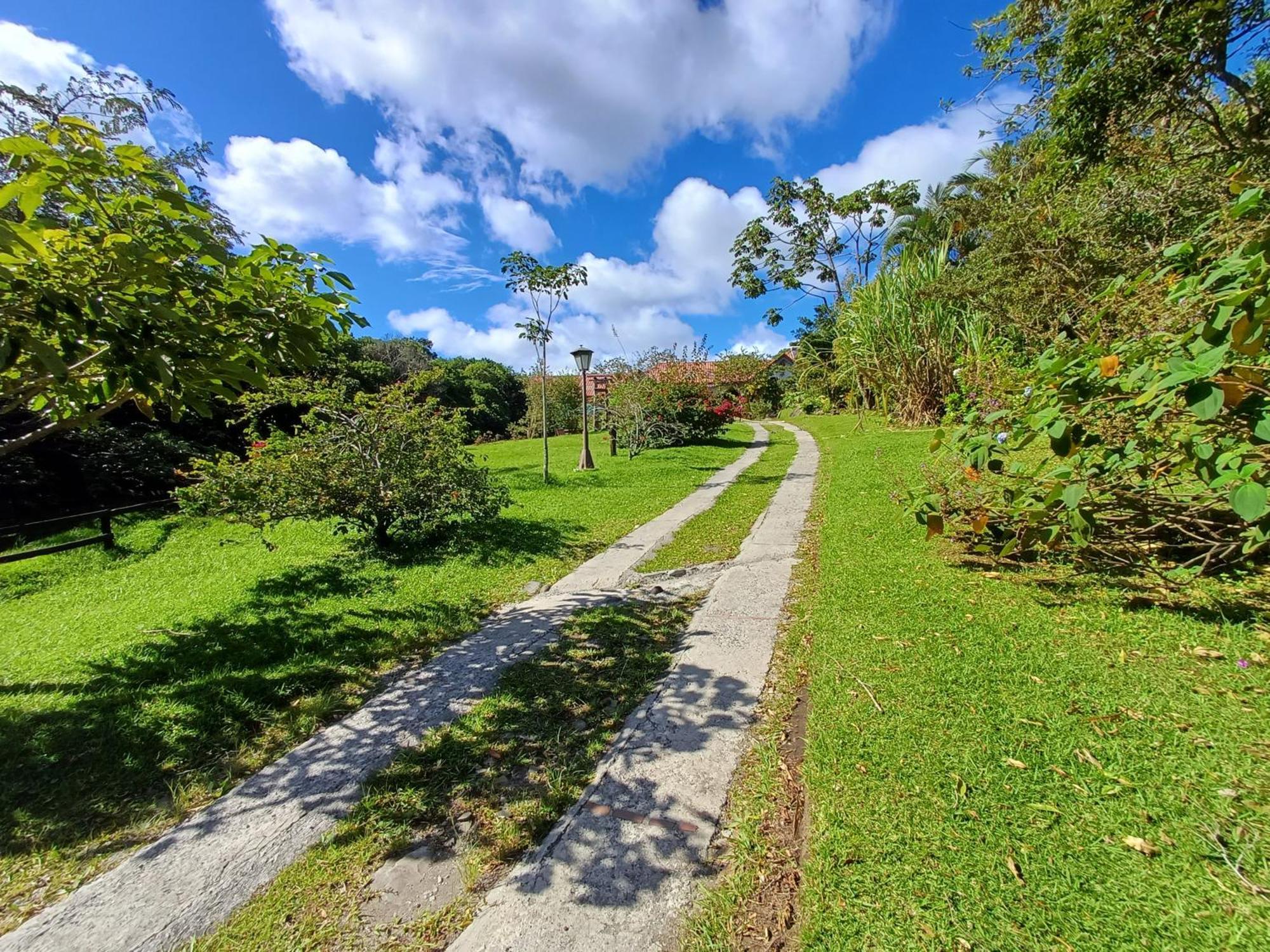 Hotel Claro De Luna Monteverde Kültér fotó